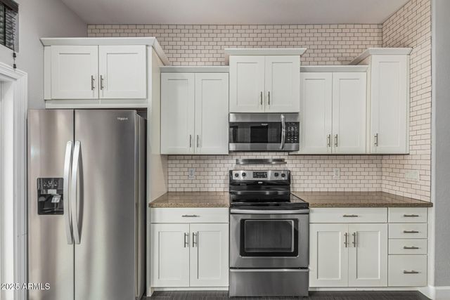 3160 S LAGUNA Drive, Chandler, AZ 85248