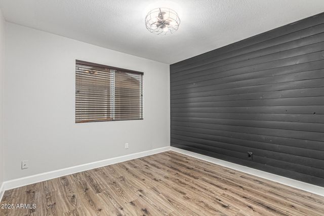 3160 S LAGUNA Drive, Chandler, AZ 85248