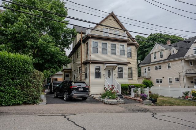162 Glendale Rd, Quincy, MA 02169