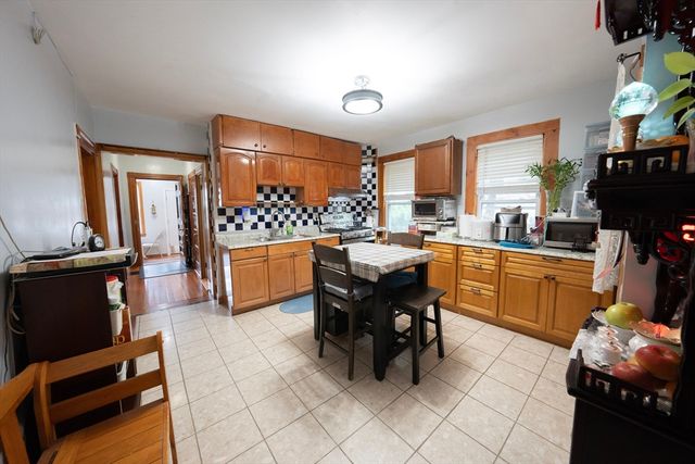 162 Glendale Rd, Quincy, MA 02169
