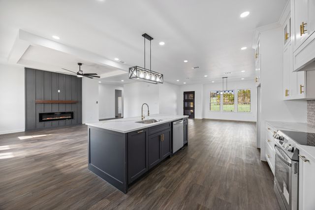 4651 Grand View Drive, Athens, TX 75752