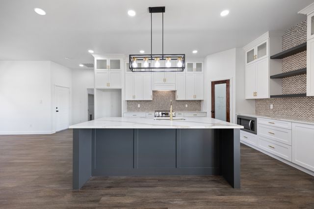 4651 Grand View Drive, Athens, TX 75752