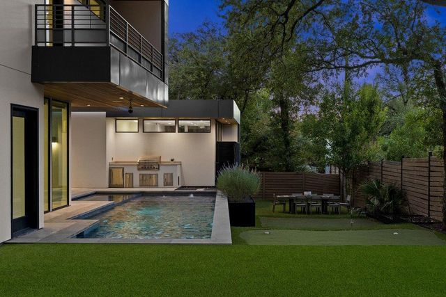 4811 Timberline DR, Austin, TX 78746