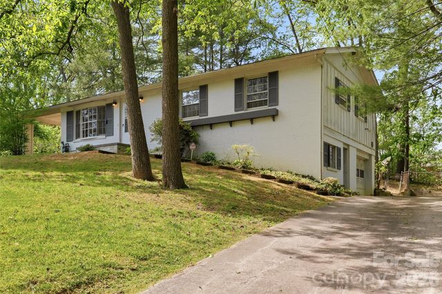 68 Imperial Court, Asheville, NC 28803