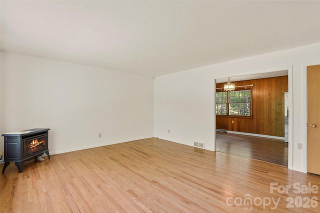 68 Imperial Court, Asheville, NC 28803