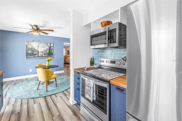 5698 24TH TERRACE N, St Petersburg, FL 33710