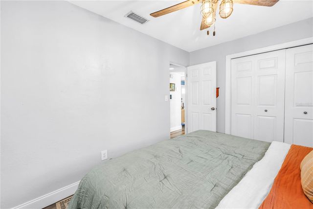 5698 24TH TERRACE N, St Petersburg, FL 33710