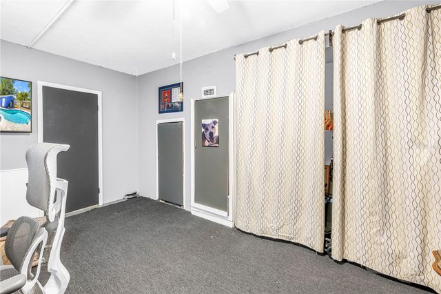 5698 24TH TERRACE N, St Petersburg, FL 33710