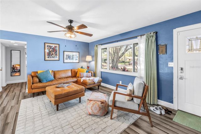 5698 24TH TERRACE N, St Petersburg, FL 33710