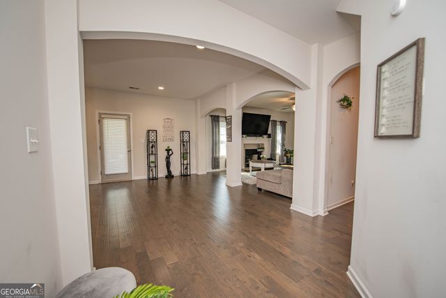 125 Amberley Court, Kathleen, GA 31047
