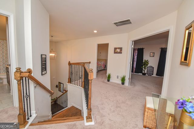 125 Amberley Court, Kathleen, GA 31047