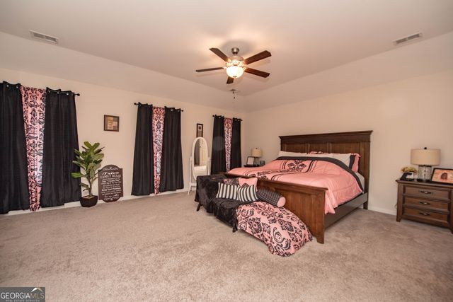 125 Amberley Court, Kathleen, GA 31047