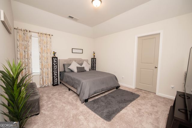 125 Amberley Court, Kathleen, GA 31047