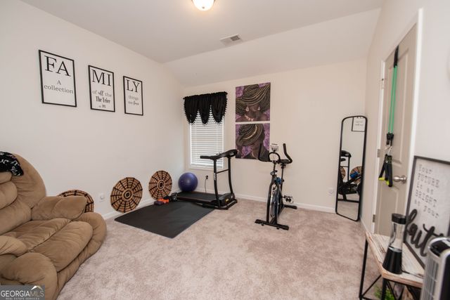 125 Amberley Court, Kathleen, GA 31047
