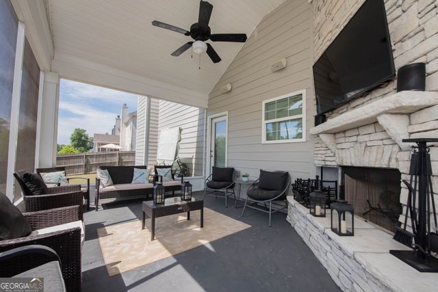 125 Amberley Court, Kathleen, GA 31047