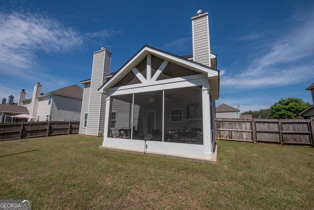 125 Amberley Court, Kathleen, GA 31047