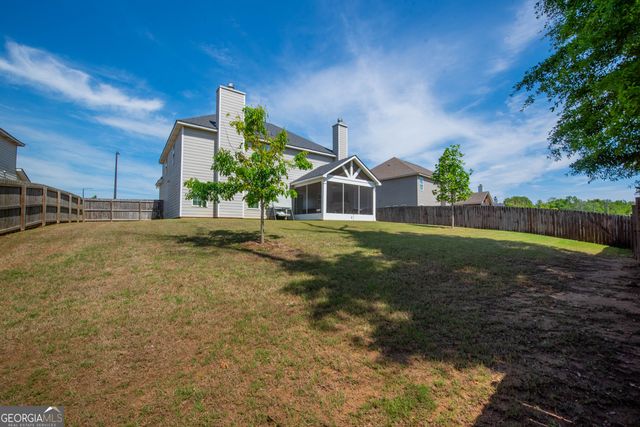 125 Amberley Court, Kathleen, GA 31047