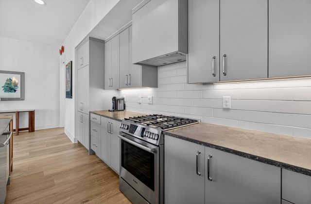 301 Longshore Street 421, Charleston, SC 29492