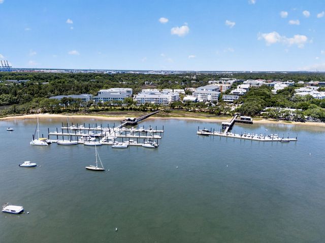 301 Longshore Street 421, Charleston, SC 29492