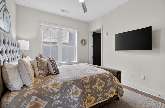 301 Longshore Street 421, Charleston, SC 29492