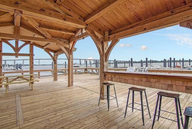 301 Longshore Street 421, Charleston, SC 29492