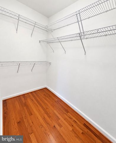 1469 FAWN HOLLOW LN, Woodbridge, VA 22191