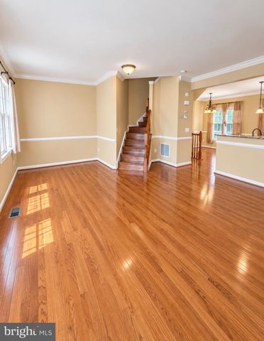 1469 FAWN HOLLOW LN, Woodbridge, VA 22191
