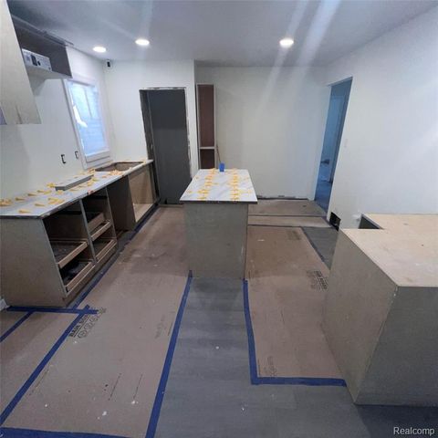 18801 Margareta Street, Detroit, MI 48219