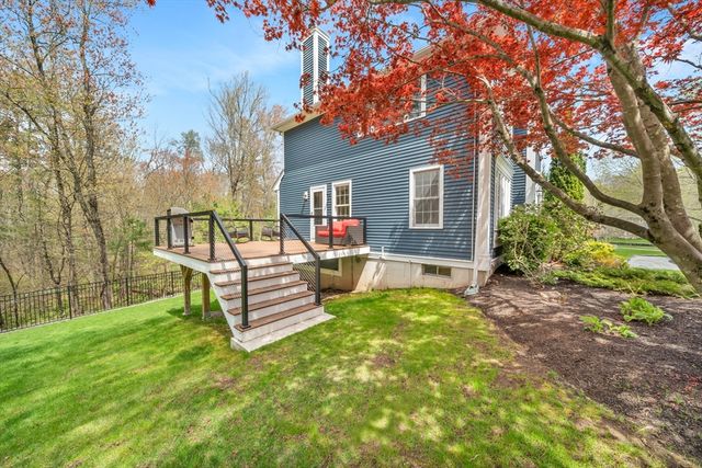 43 Oxbow Cir, North Andover, MA 01845
