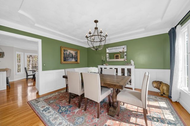 43 Oxbow Cir, North Andover, MA 01845