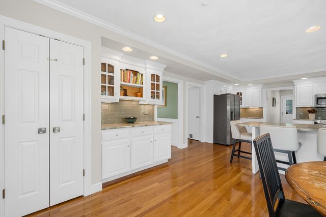 43 Oxbow Cir, North Andover, MA 01845