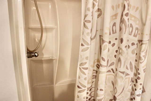 24561 Peavy Lane, Robertsdale, AL 36567