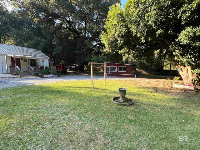 24561 Peavy Lane, Robertsdale, AL 36567