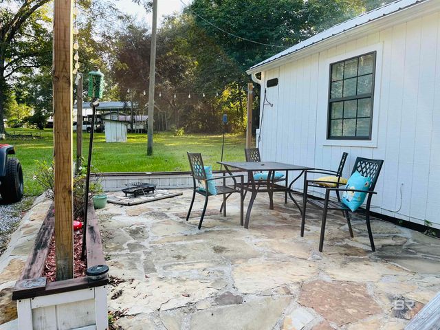 24561 Peavy Lane, Robertsdale, AL 36567