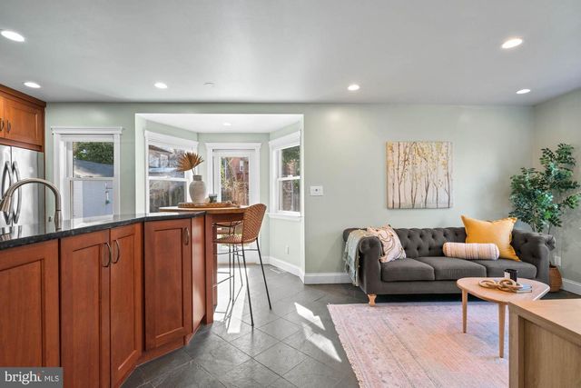 5305 WAKEFIELD RD, Bethesda, MD 20816