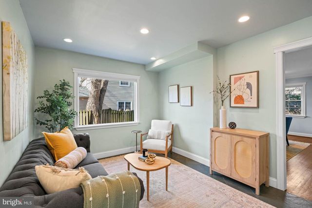 5305 WAKEFIELD RD, Bethesda, MD 20816