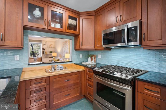 5305 WAKEFIELD RD, Bethesda, MD 20816