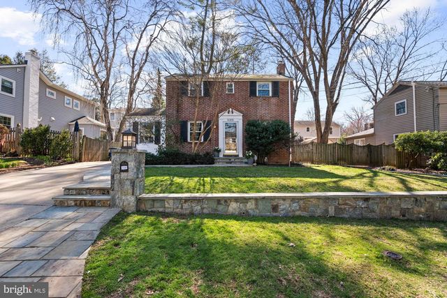 5305 WAKEFIELD RD, Bethesda, MD 20816