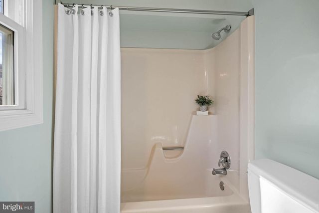 5305 WAKEFIELD RD, Bethesda, MD 20816