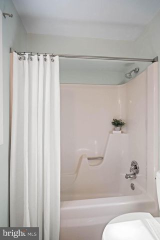 5305 WAKEFIELD RD, Bethesda, MD 20816