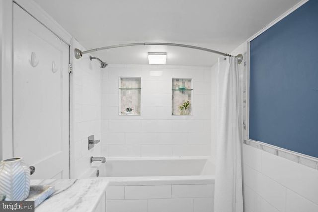 5305 WAKEFIELD RD, Bethesda, MD 20816