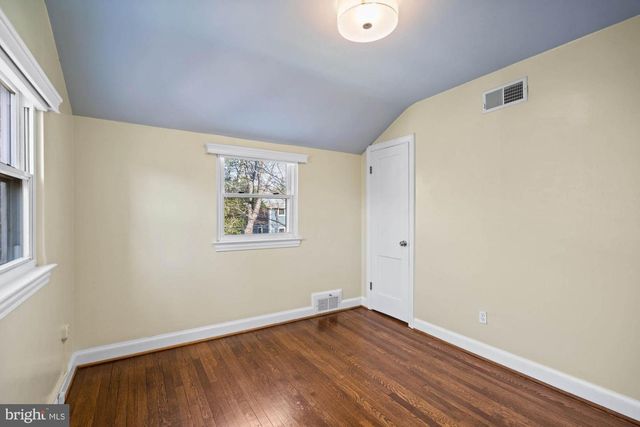 5305 WAKEFIELD RD, Bethesda, MD 20816