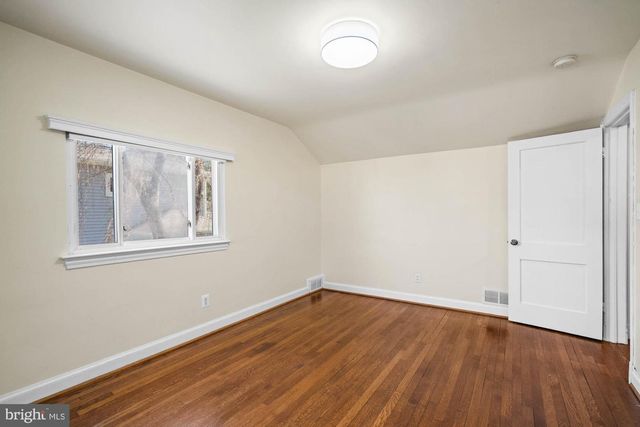 5305 WAKEFIELD RD, Bethesda, MD 20816