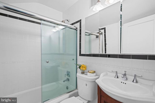 5305 WAKEFIELD RD, Bethesda, MD 20816