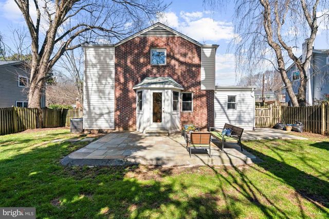 5305 WAKEFIELD RD, Bethesda, MD 20816