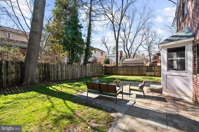 5305 WAKEFIELD RD, Bethesda, MD 20816