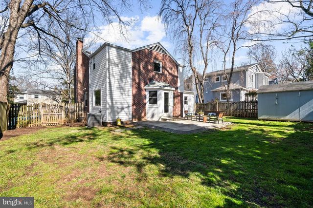 5305 WAKEFIELD RD, Bethesda, MD 20816