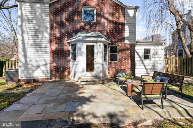 5305 WAKEFIELD RD, Bethesda, MD 20816