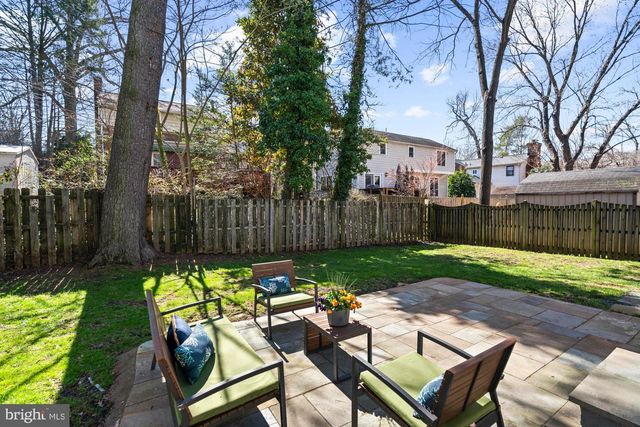 5305 WAKEFIELD RD, Bethesda, MD 20816