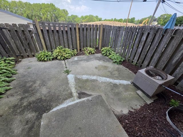 8534 W Villard AVENUE, Milwaukee, WI 53225